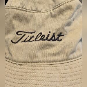 Titleist bucket hat khaki